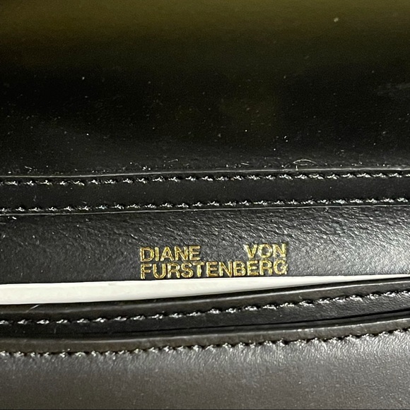 COPY - Diane von Furstenberg Velvet Soirée Bag - Picture 5 of 11